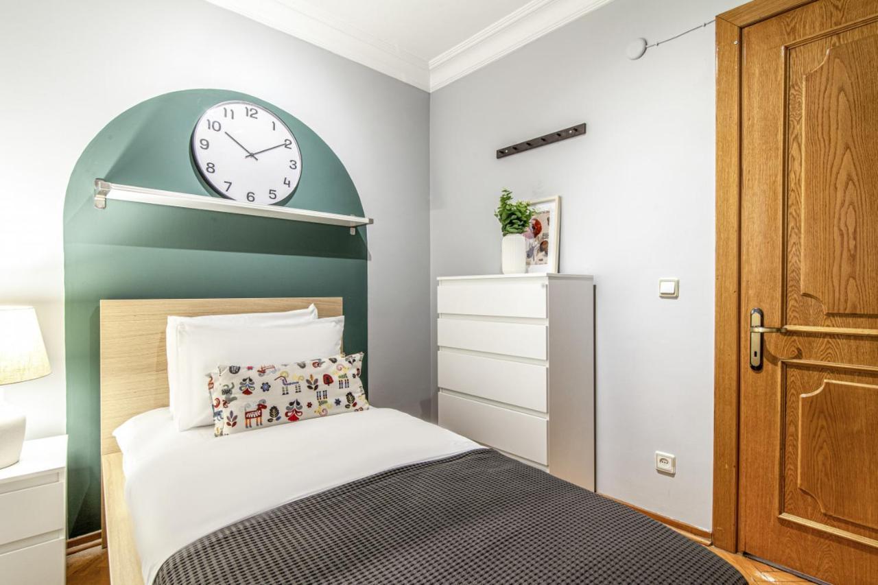 Gorgeous Flat With Lovely Balcony In Nisantasi Istanboel Buitenkant foto