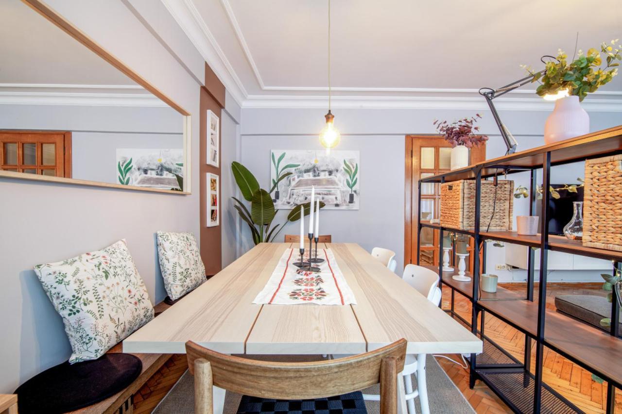 Gorgeous Flat With Lovely Balcony In Nisantasi Istanboel Buitenkant foto