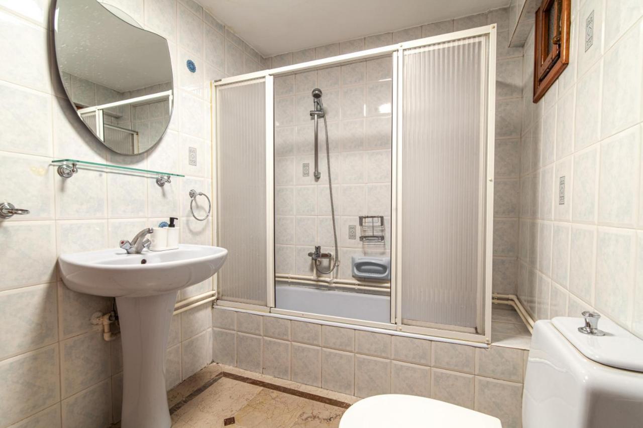 Gorgeous Flat With Lovely Balcony In Nisantasi Istanboel Buitenkant foto